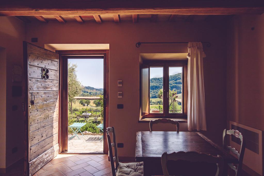 Agriturismo Casal San Sergio Фоссомброне Экстерьер фото