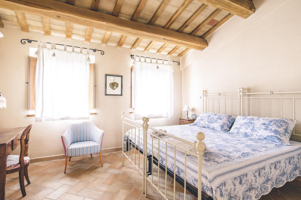 Agriturismo Casal San Sergio Фоссомброне Экстерьер фото